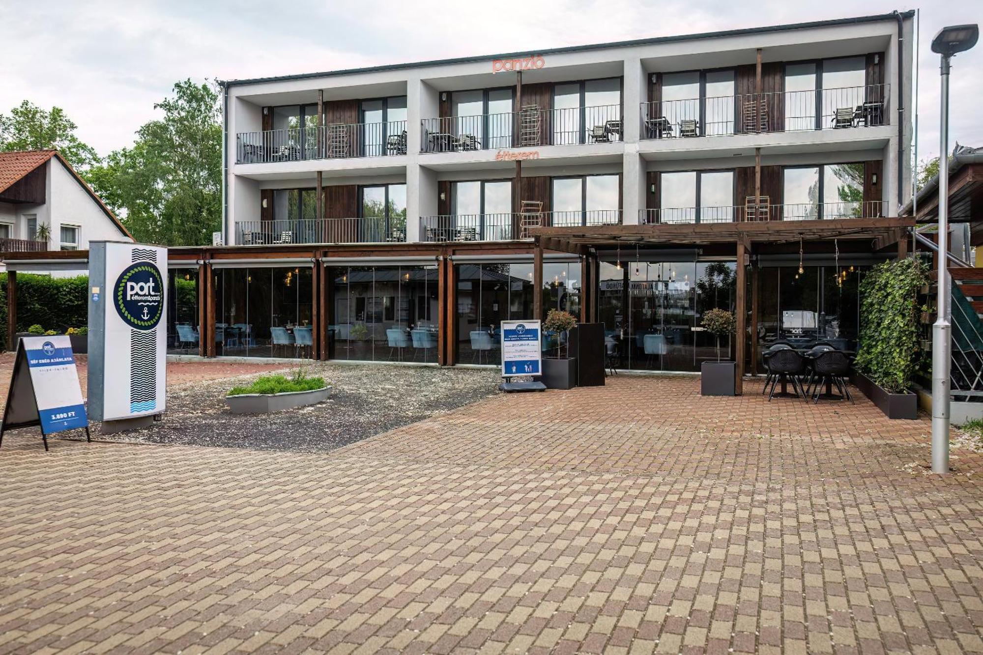 Port Etterem&Panzio Bed & Breakfast Balatonmáriafürdő Exterior foto