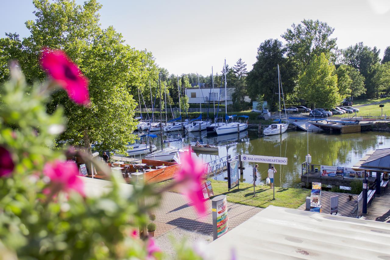 Port Etterem&Panzio Bed & Breakfast Balatonmáriafürdő Exterior foto